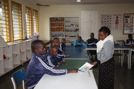 OUR-STUDENT-IN-THE-CLASS-LEARNING-TC-2